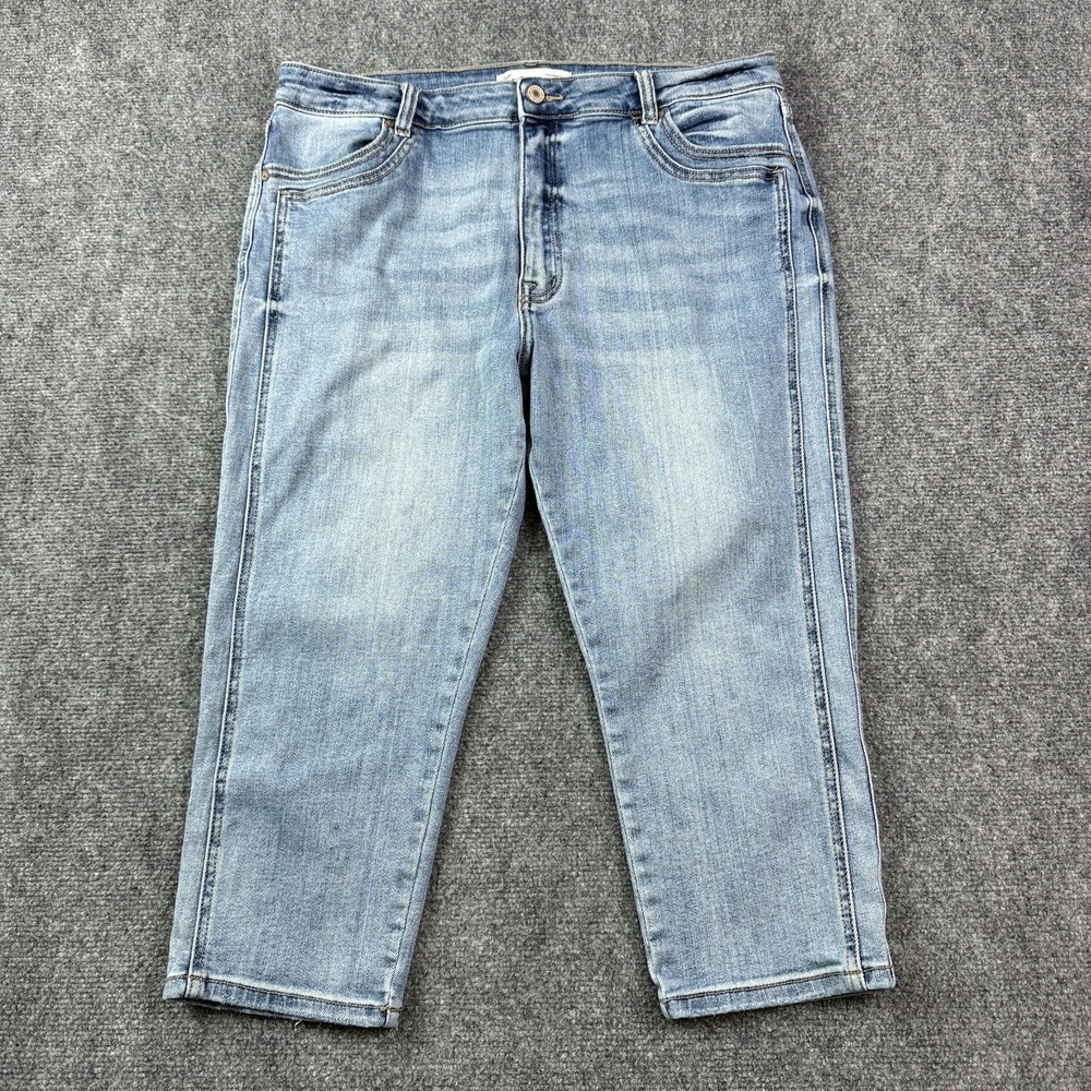 KanCan Womens Capri Jeans Size 32 Light Wash Stretch Denim Maurices 21 Inseam